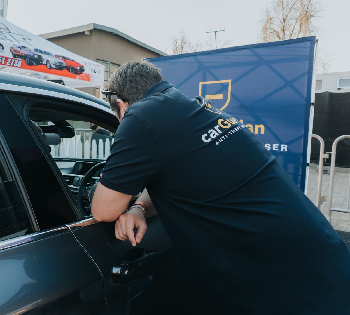 Live in-car demonstration of the carGuardian PIN start